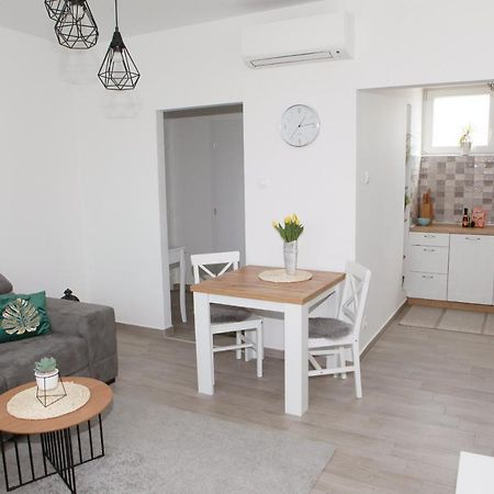 Apartman Lucija Karlovac Exterior photo