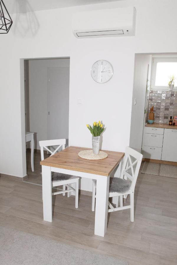 Apartman Lucija Karlovac Exterior photo
